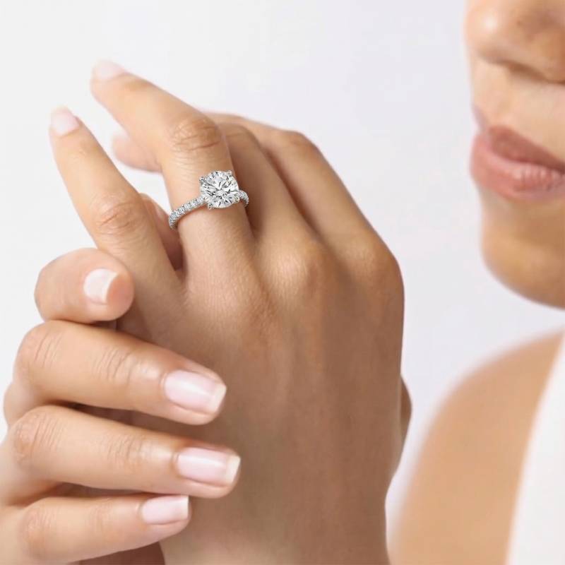 Round Diamond Shoulder Set Diamond Engagement Ring