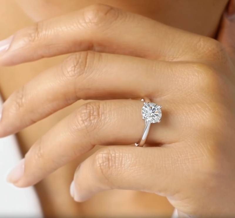 Classic Round Diamond Engagement Ring
