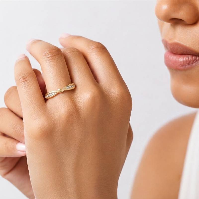 0.10ct Round Diamond Shaped Wedding Ring