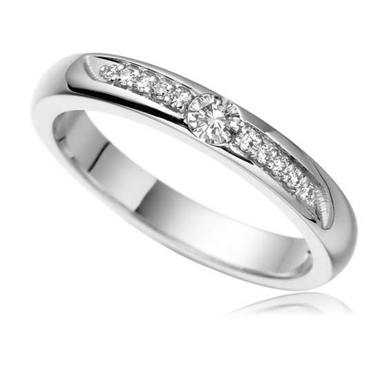 2.5mm Round Diamond Wedding Ring