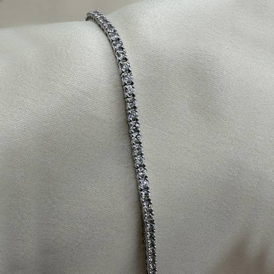 3.16ct VS/F-G Natural Round Diamond 7Inches Tennis Bracelet in 9k White Gold