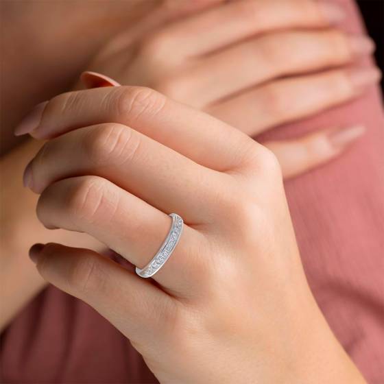 0.33ct VS/E-F Natural Princess Diamond Eternity Ring in 18k White Gold