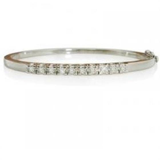 Oval Shaped Round Diamond Set Bangle