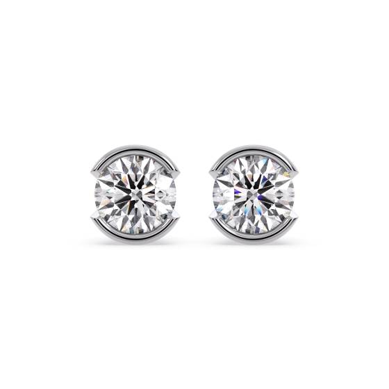 Round Diamond Stud Earrings