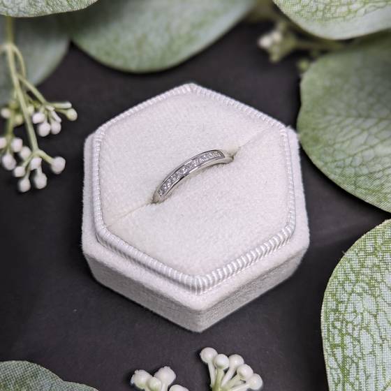 0.20ct VS/E-F Natural Princess Diamond Half Eternity Ring in Platinum