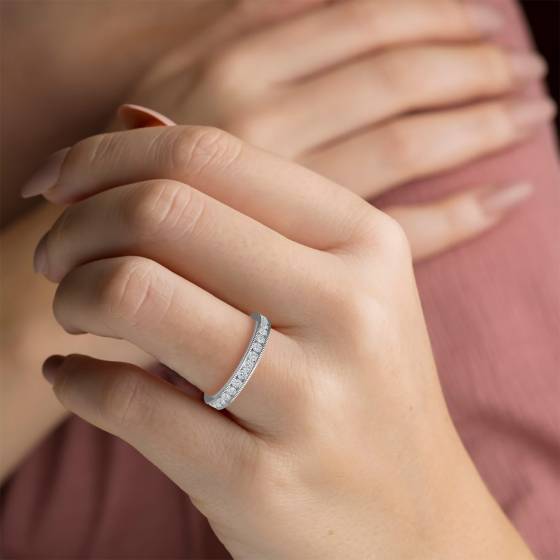 0.52ct VS/E-F Natural Round Diamond Full Eternity Ring in 18k White Gold